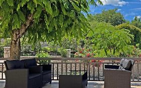 La Pietra Family Hotel